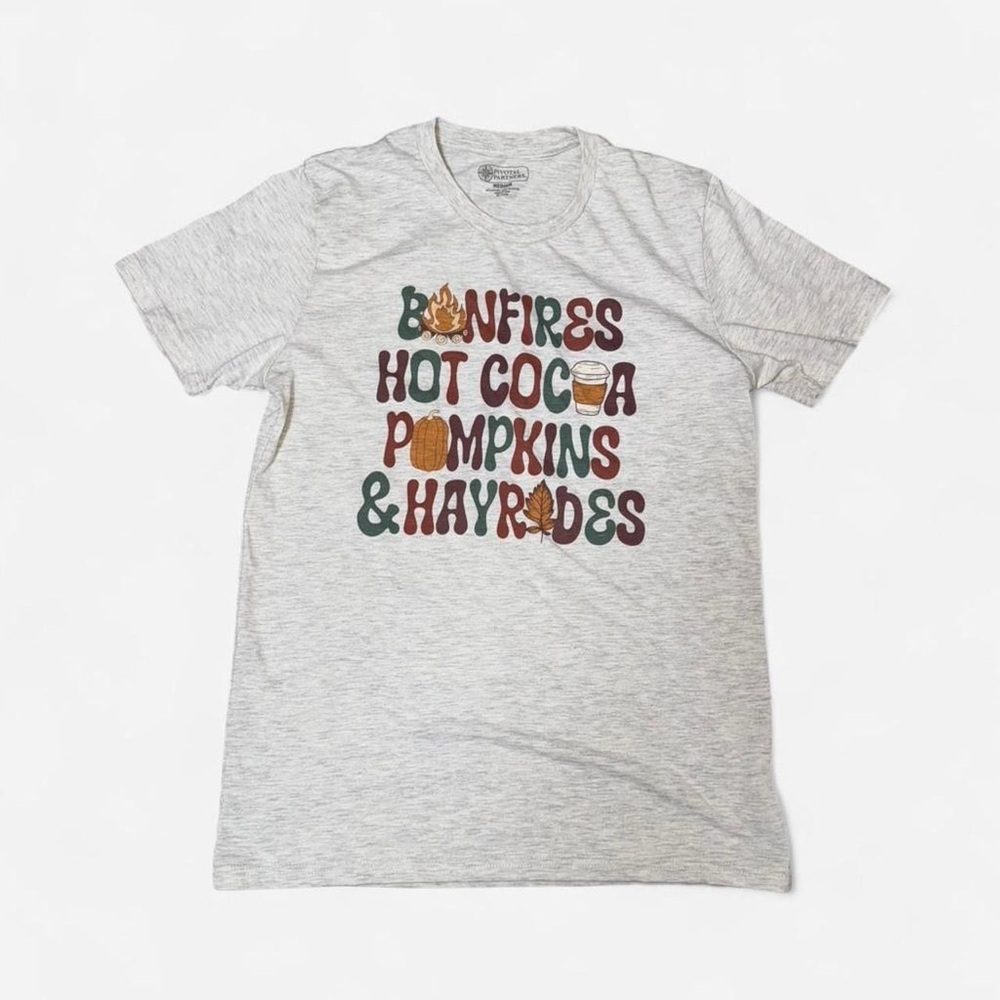 Fall Graphic Tee Medium | Bonfires Hot Cocoa Pumpkins Hayrides Shirt